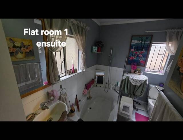 3 BEDROOM HOUSE FOR SALE IN SUIDERBERG